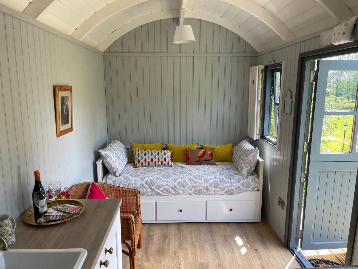 Hawthorn Hut Kilkenny Glamping At Jenkinstown House Hotel Jenkinstown Park Luaran gambar