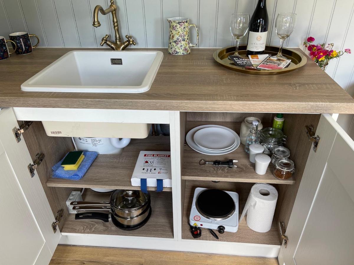 Hawthorn Hut Kilkenny Glamping At Jenkinstown House Hotel Jenkinstown Park Luaran gambar