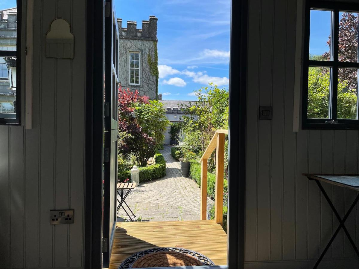 Hawthorn Hut Kilkenny Glamping At Jenkinstown House Hotel Jenkinstown Park Luaran gambar